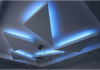 Габаритный потолок и светодиодная подсветка в детской