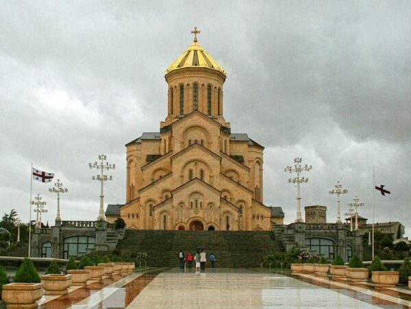 Посмотреть храмы Тбилиси