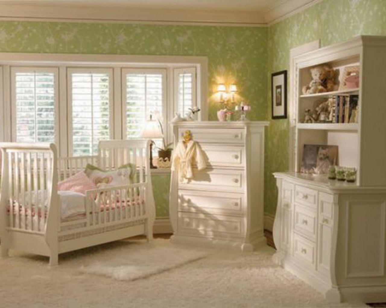 Интерьер обоев детской комнаты в классическом стиле
