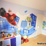 Яркий интерьер детской комнаты для мальчика 3 лет фото