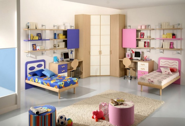 Простой интерьер детской комнаты для разнополых детей