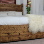 Кровать своими руками из дерева фото с красивой текстурой