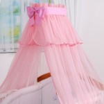 Розовый балдахин на детскую кроватку для девочки